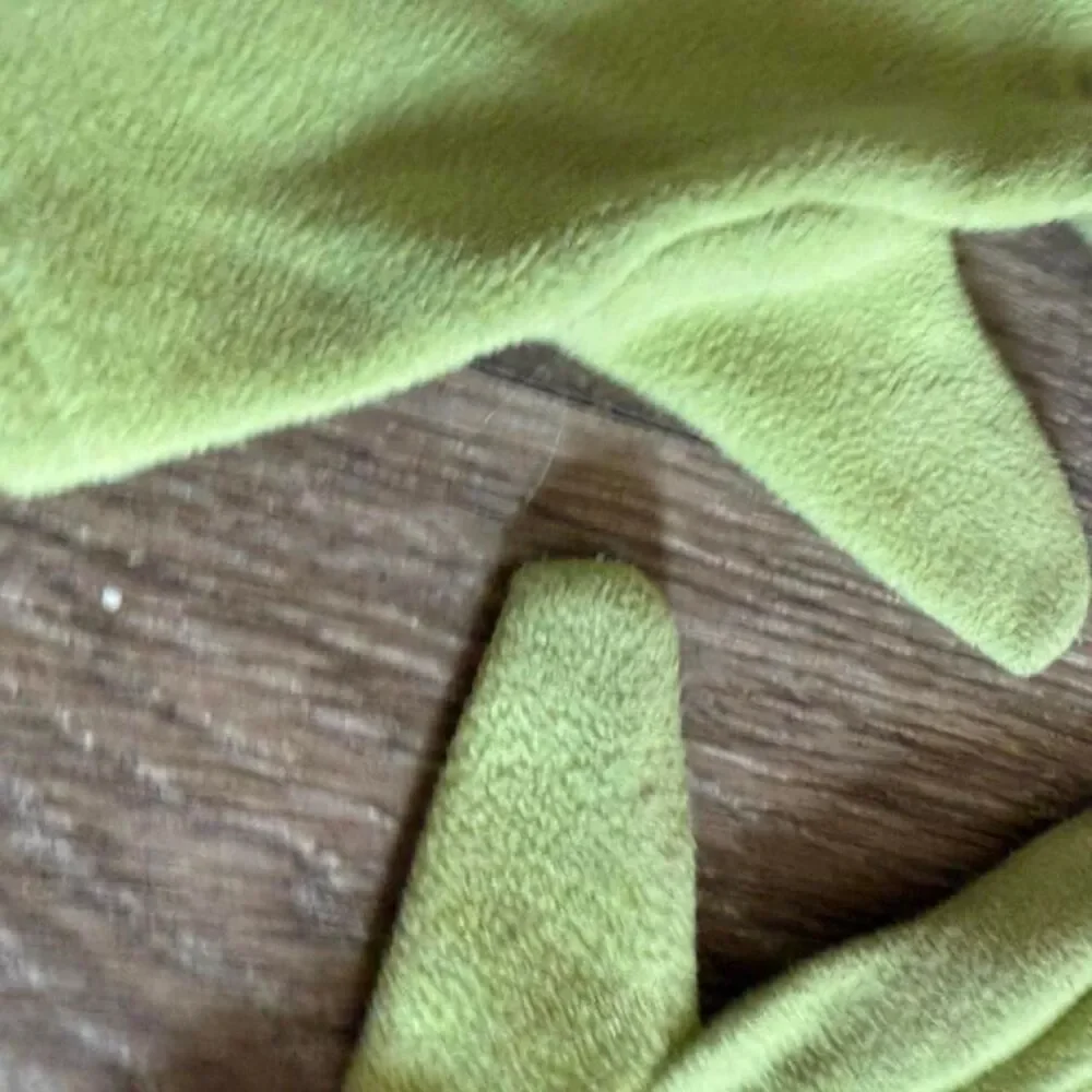 Unbranded Women's Green and Yellow Gloves